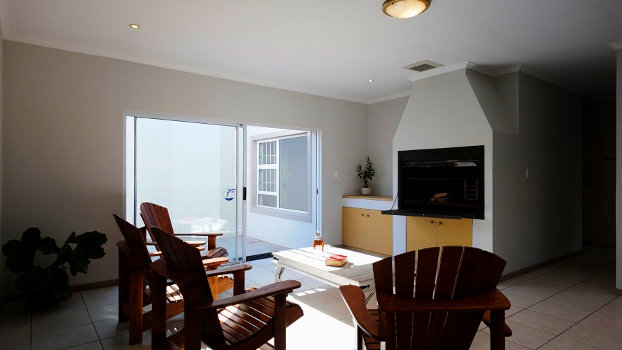 4 Bedroom Property for Sale in Middedorp Western Cape